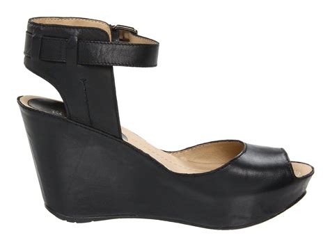 kenneth cole reaction women's shoes